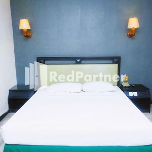 Hotel Yasmin Makassar RedPartner